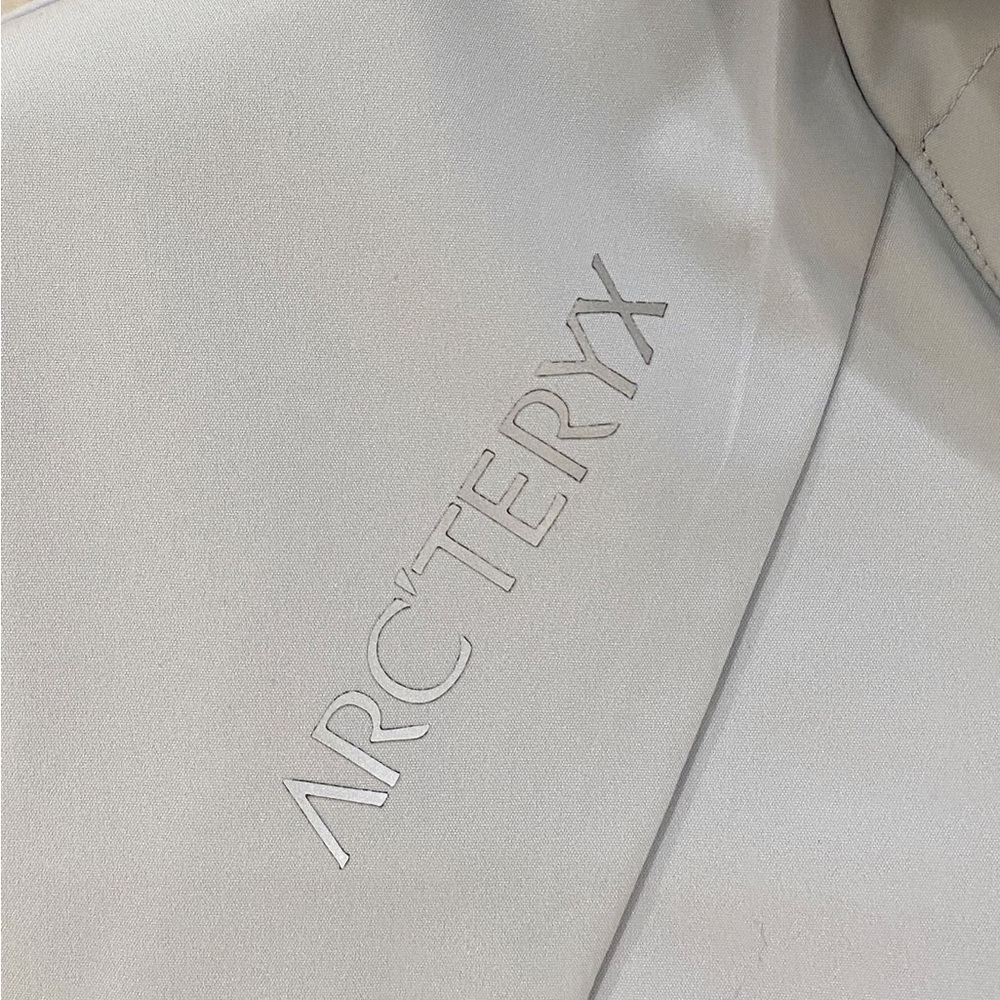 ARC’TERYX 25ss new lightweight hardshell jacket for men and women. - Picture 6 of 8